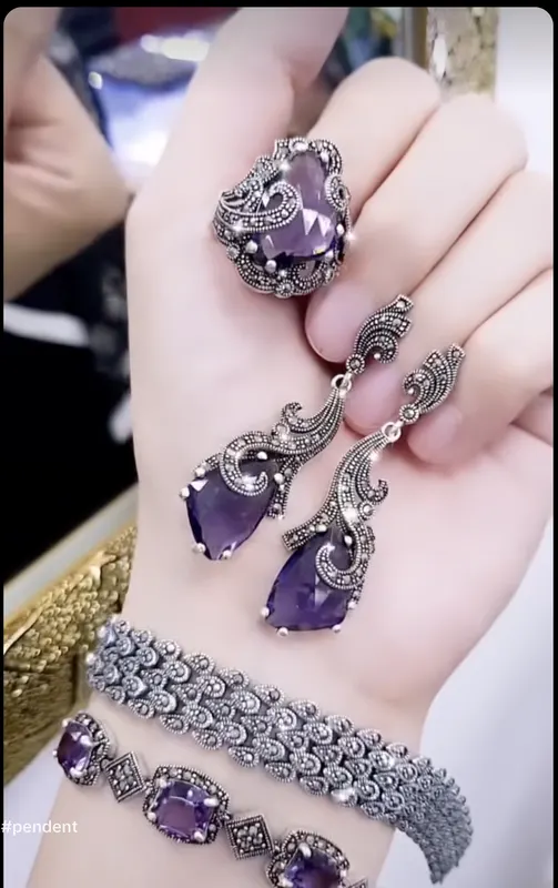 Jewelry set